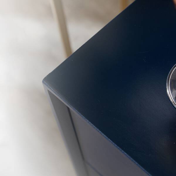 มุมโต๊ะ โต๊ะข้างเตียงข้างโซฟาพร้อมลิ้นชัก