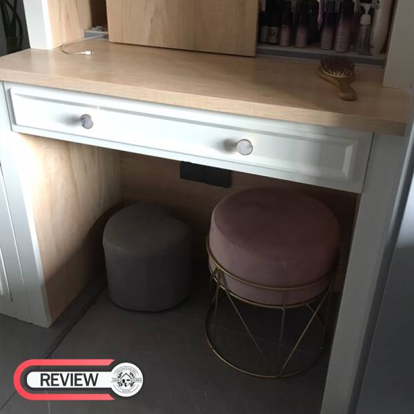 เก้าอี้กลมบุกำมะหยี่สำหรับแต่งบ้าน