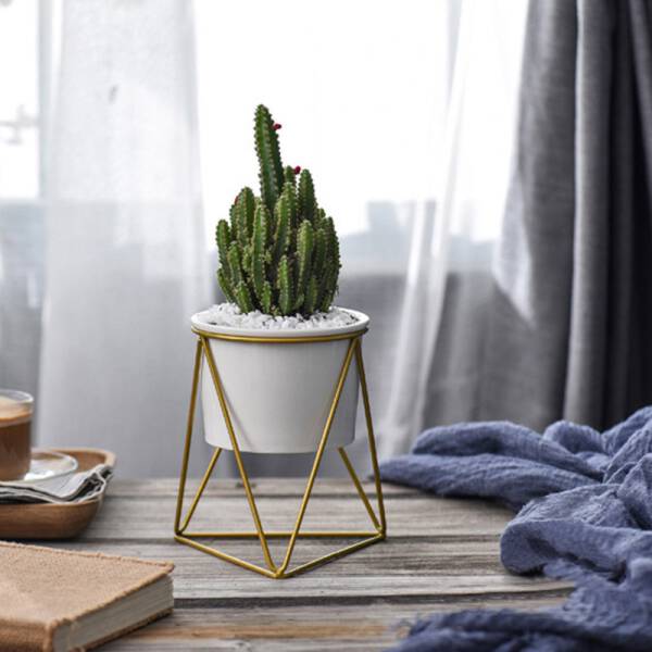 ขาย ชุดกระถางต้นไม้มงคลทรงสามเหลี่ยม Triangle Stand Flower Pot ราคา พิเศษ