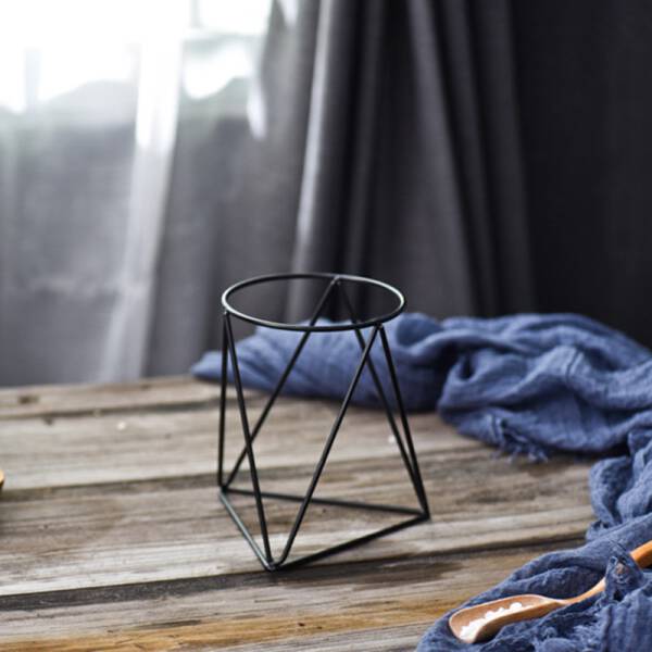 ขาย ชุดกระถางต้นไม้มงคลทรงสามเหลี่ยม Triangle Stand Flower Pot ราคา