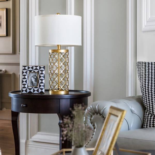 ขาย โคมไฟตั้งโต๊ะสำหรับตกแต่งบ้าน Luxury Table Lamp พิเศษ