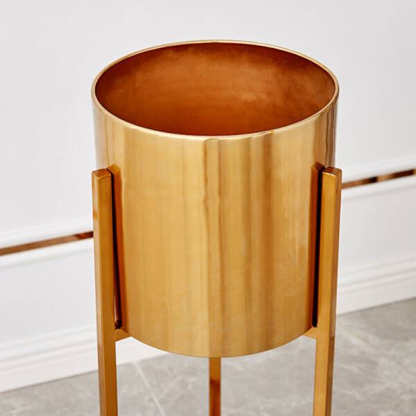 ขาย กระถางต้นไม้สไตล์ลัคชัวรี่ Golden Flower Pot III