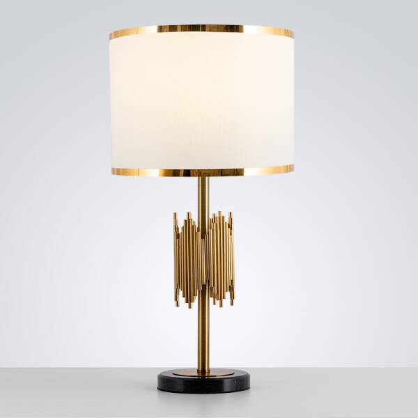 ขาย โคมไฟตั้งโต๊ะสำหรับตกแต่งบ้าน Golden Table Lamp ราคา พิเศษ