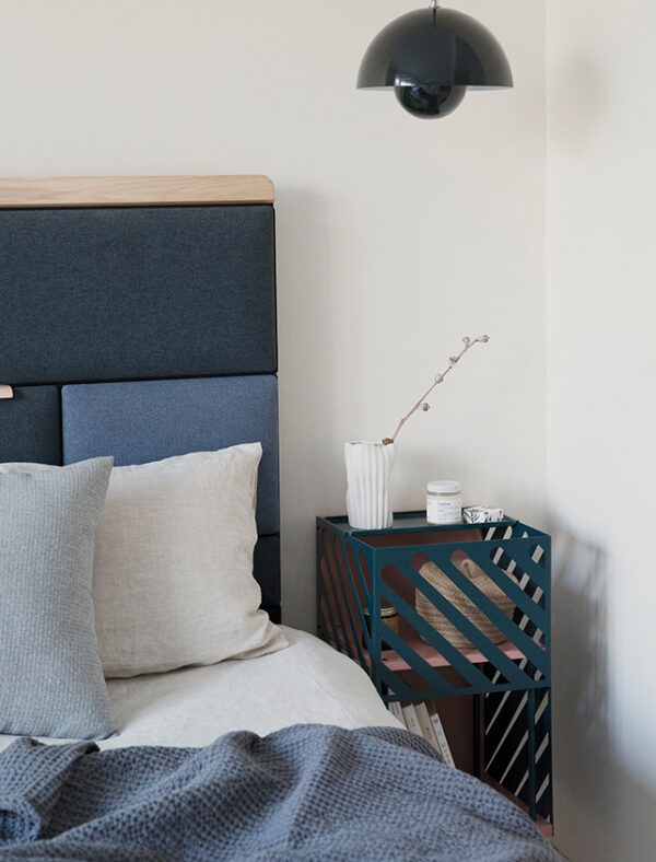 ขาย โต๊ะข้างเหล็กปรับได้ Storage Side Table