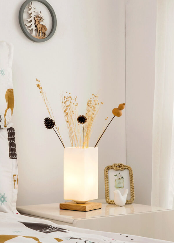 ขาย โคมไฟข้างเตียง Minimal Bedside Lamp