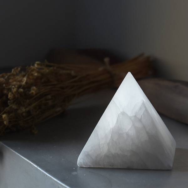 ขาย โคมไฟพีระมิด Pyramid Table Lamp