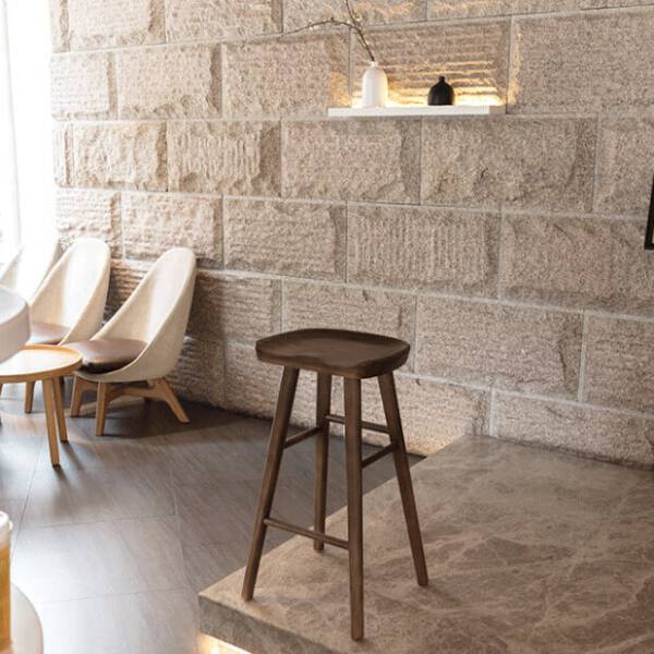 เก้าอี้ทรงสูงสำหรับเค้าเตอร์บาร์สไตล์มินิมอล ไม้สีเข้ม - Minimal Counter Stool