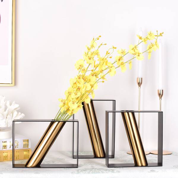 ขาย แจกันสำหรับตกแต่งบ้านรูปแบบใหม่ Golden Decorative Vase Set ราคา พิเศษ