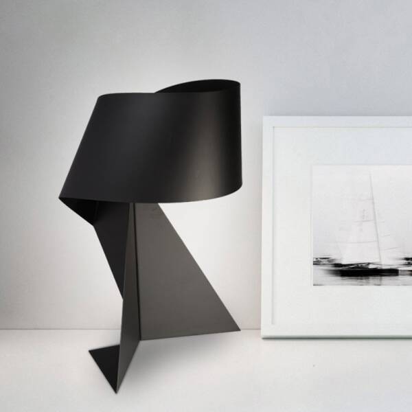 ขาย โคมไฟตั้งโต๊ะ Creative Modern Lamp