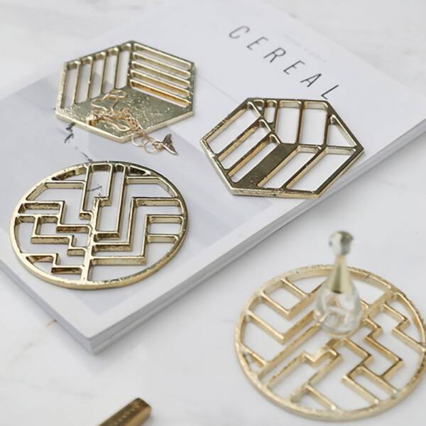 ขาย แผ่นรองแก้ว Golden Coaster Set ราคา พิเศษ