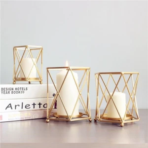 ขาย เชิงเทียนสำหรับตกแต่งบ้านกรอบสีทอง Golden Frame Candle Holder