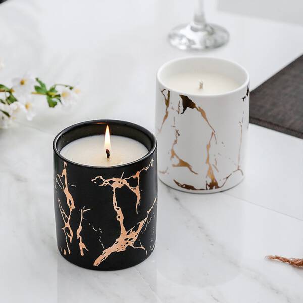 ขาย เทียนหอมพร้อมเชิงเทียนหินอ่อน Marble Scented Candles ลดราคา