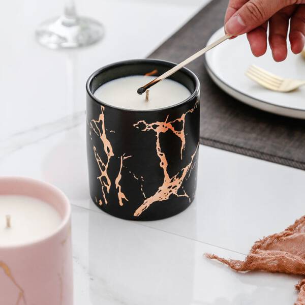 ขาย เทียนหอมพร้อมเชิงเทียนหินอ่อน Marble Scented Candles