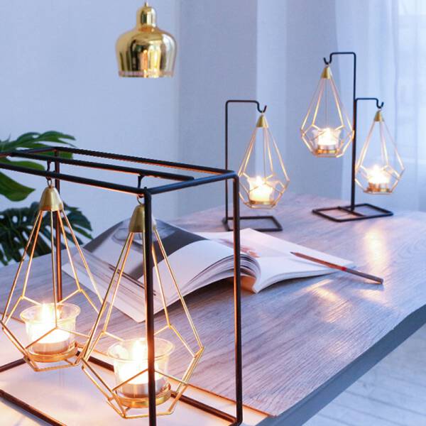 ขาย เชิงเทียนสีทองพร้อมที่แขวนสีดำ Candle Holder พิเศษ