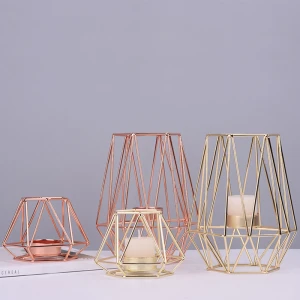 ขาย เชิงเทียนทรงกราฟฟิกสำหรับตกแต่งบ้าน Nordic Decorative Candle Holder ลด