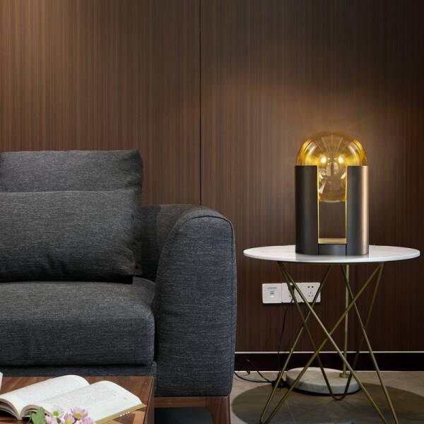 ขาย โคมไฟตั้งโต๊ะสำหรับตกแต่งบ้าน Creative Designed Table Lamp III