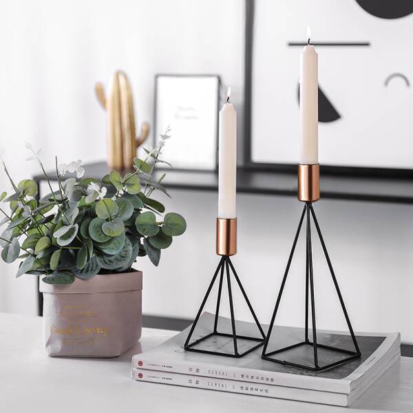 ขาย เชิงเทียนทรงกราฟฟิกสำหรับตกแต่งบ้าน Decorating Candle Holder II