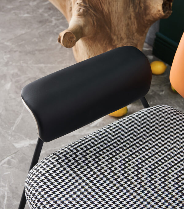 ขาย เก้าอี้พร้อมที่วางแขนสำหรับแต่งบ้าน Creative Armchair