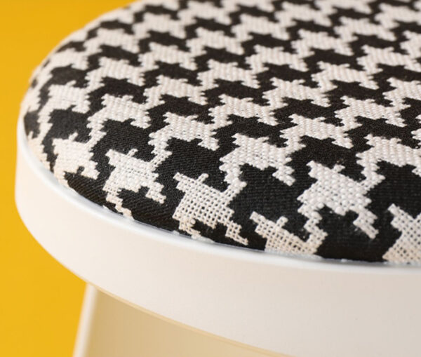 ขาย เก้าอี้สำหรับแต่งบ้าน Designed Stool II