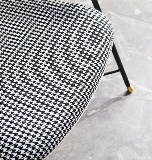 ขาย เก้าอี้พร้อมที่วางแขนสำหรับแต่งบ้าน Creative Armchair