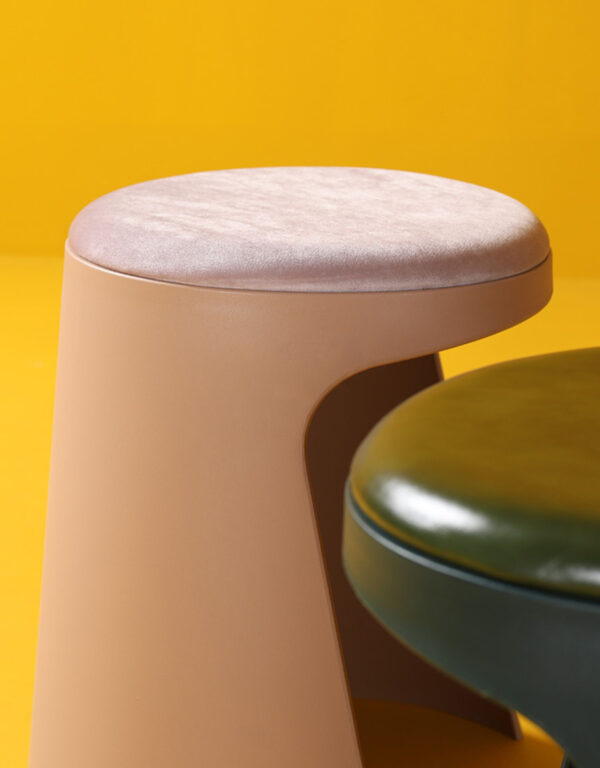 ขาย เก้าอี้สำหรับแต่งบ้าน Designed Stool II
