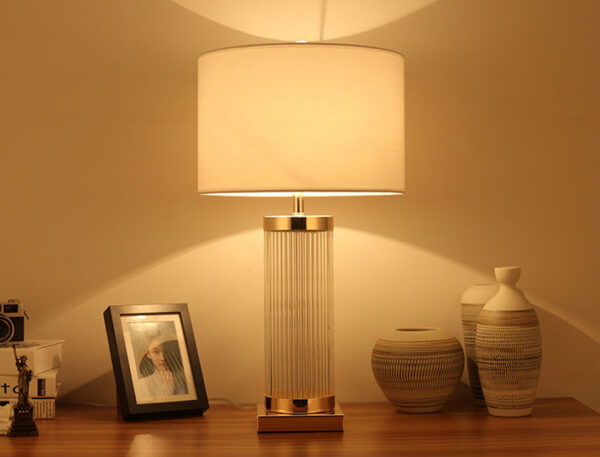 ขาย โคมไฟตั้งโต๊ะหัวเตียงสำหรับตกแต่งบ้าน Luxury Night Table Lamp