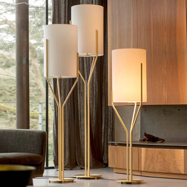 ขาย โคมไฟตั้งพิ้นสำหรับตกแต่งห้อง Golden Decorative Floor Lamp