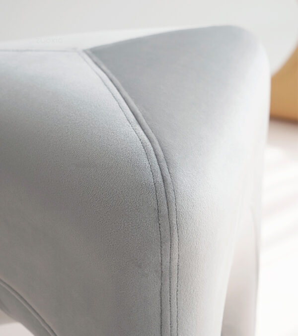 ขาย เก้าอี้ผ้ากำมะหยี่ Tri-Legs Designed Stool
