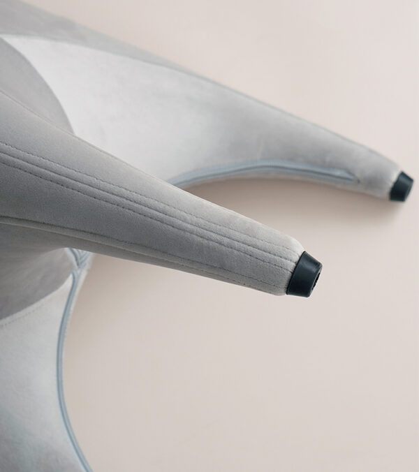 ขาย เก้าอี้ผ้ากำมะหยี่ Tri-Legs Designed Stool