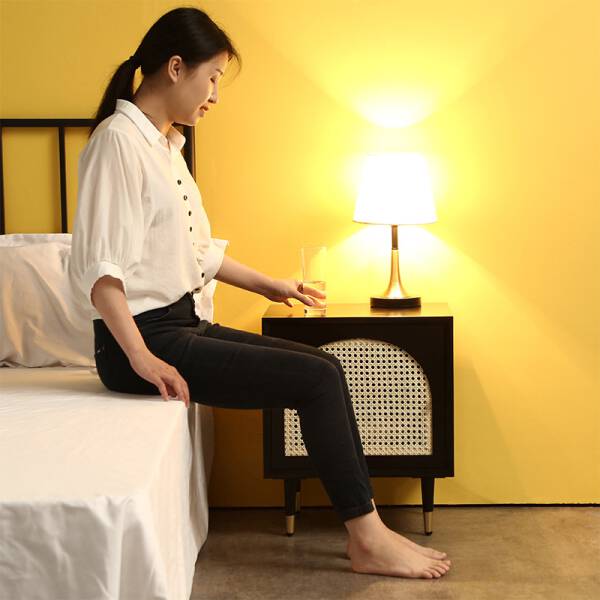 ขาย โต๊ะข้างเตียง Nordic Solid Wood Bedside Table