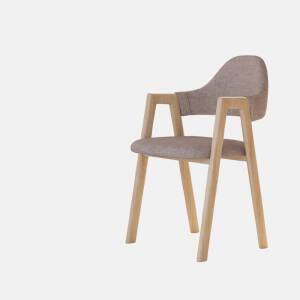 น้ำตาลอ่อน