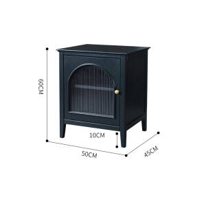 สีเขียวแก่ L