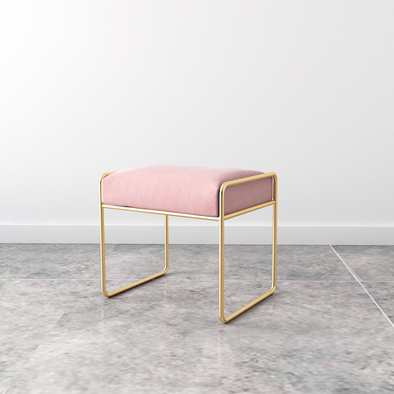 ชมพู Stool