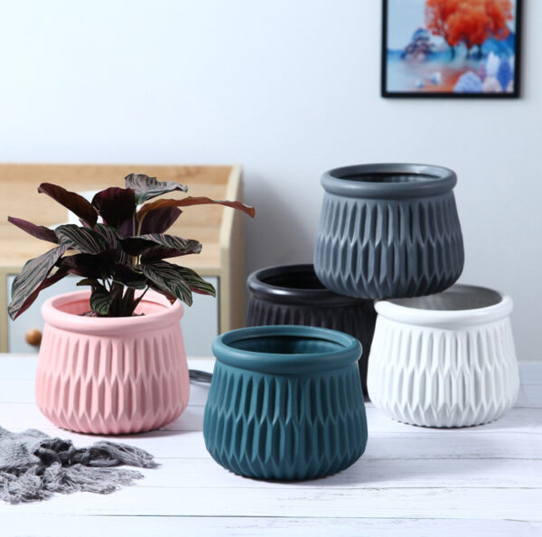 ขาย กระถางต้นไม้สำหรับตกแต่งบ้าน Pastel Flower Pot III