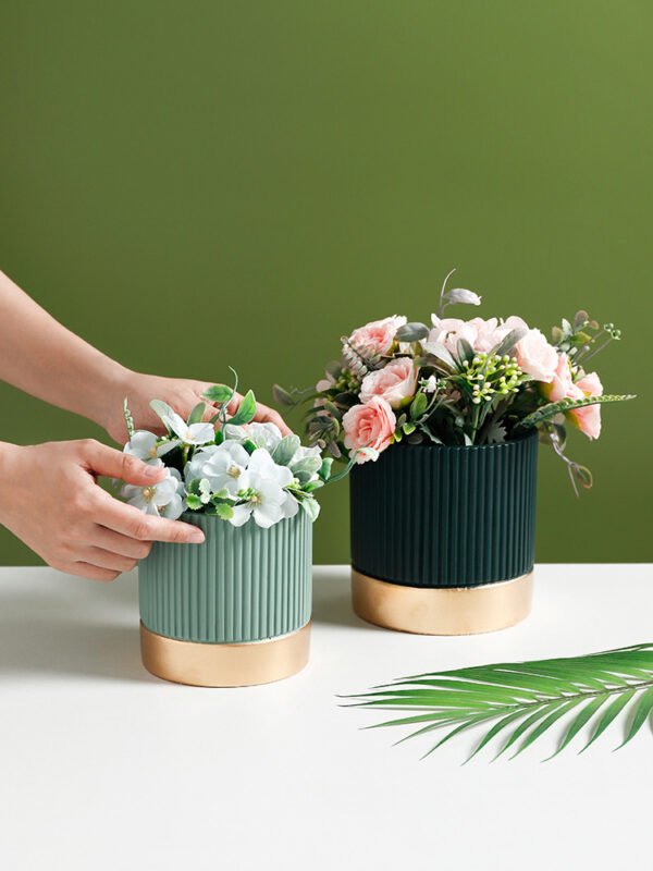 ขาย กระถางต้นไม้สำหรับตกแต่งบ้าน Pastel Flower Pot V