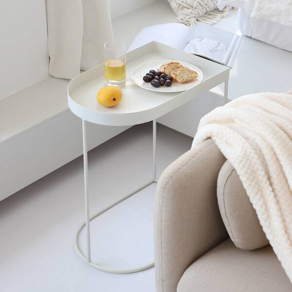 ขาย โต๊ะข้างโซฟา Iron U Side Table