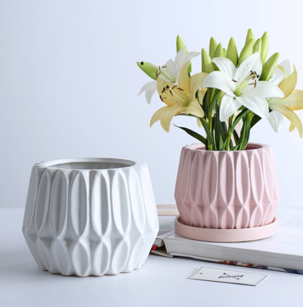 ขาย กระถางต้นไม้สำหรับตกแต่งบ้าน Decorative Flower Pot III