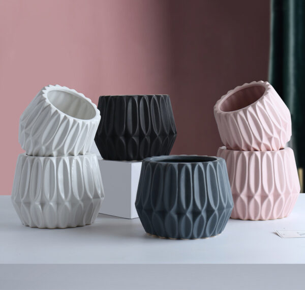 ขาย กระถางต้นไม้สำหรับตกแต่งบ้าน Decorative Flower Pot III