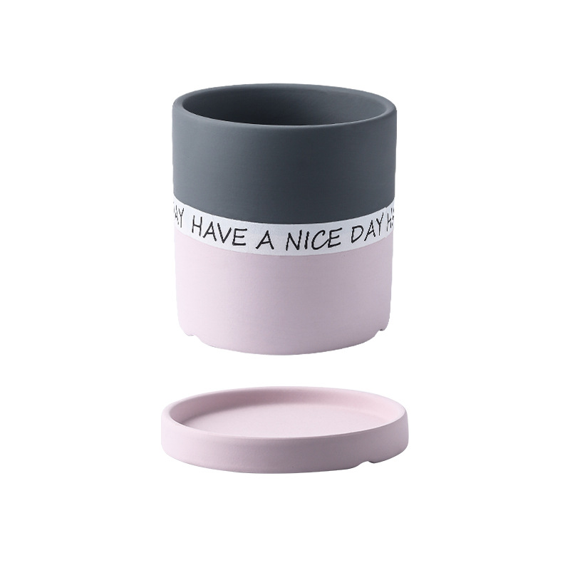 ชมพูอ่อน