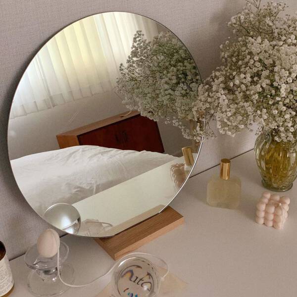 ขาย กระจกแต่งหน้าตั้งโต๊ะ Shaped Mirror