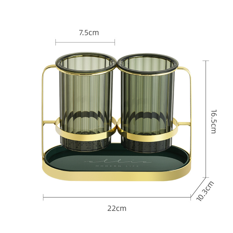 เขียว ทอง