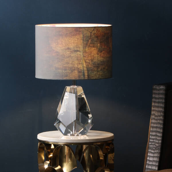 โคมไฟสำหรับตกแต่งบ้าน – Crystal Base Table Lamp