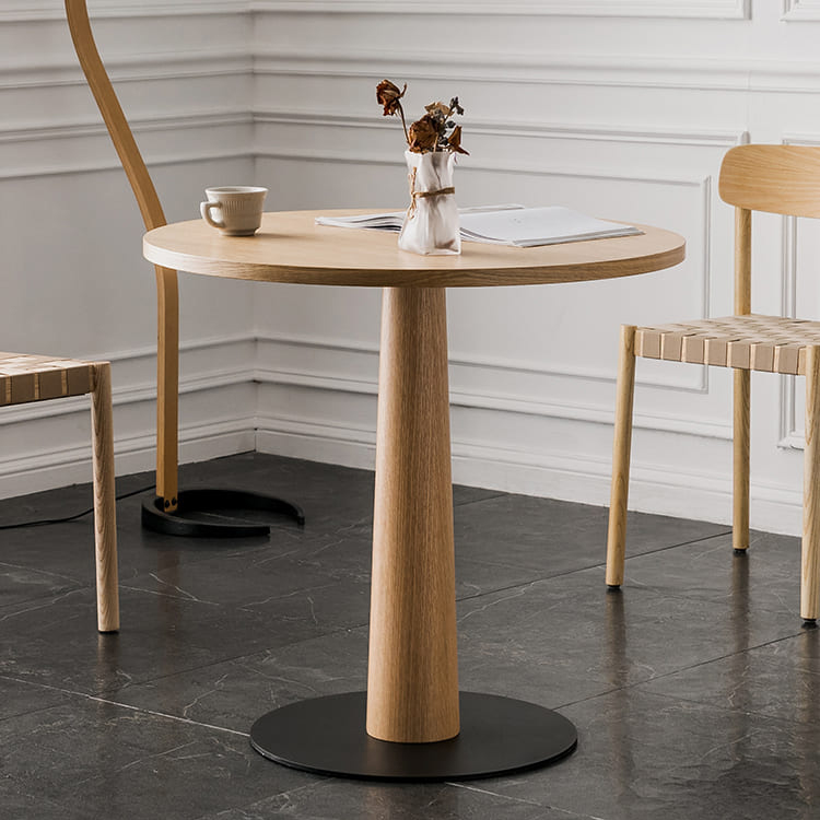 โต๊ะทานข้าวสไตล์มินิมอล – Circle Modern Designed Dining Table