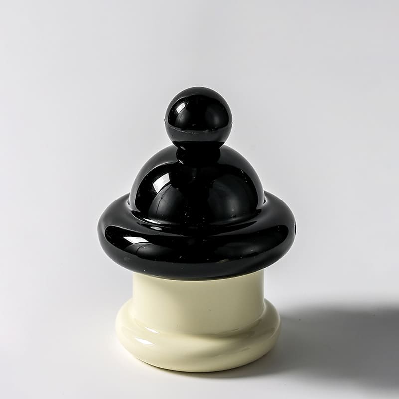 Black / Black / Milk