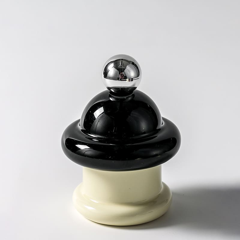 Silver / Black / Milk