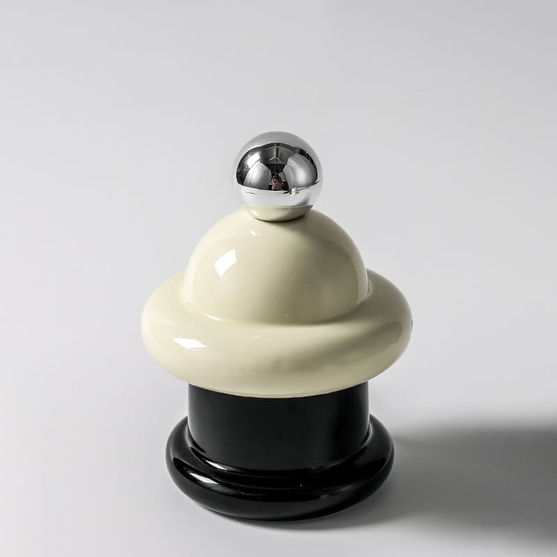 Silver / Milk / Black