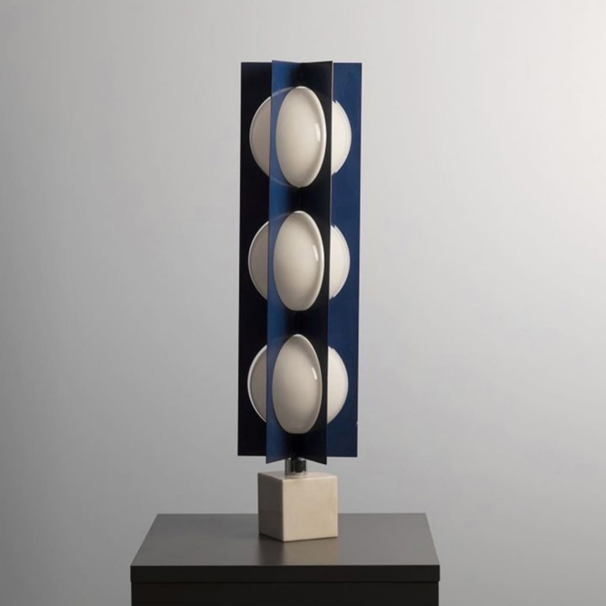 โคมไฟตั้งพื้น – Ball Designed Decorating Floor Lamp XI