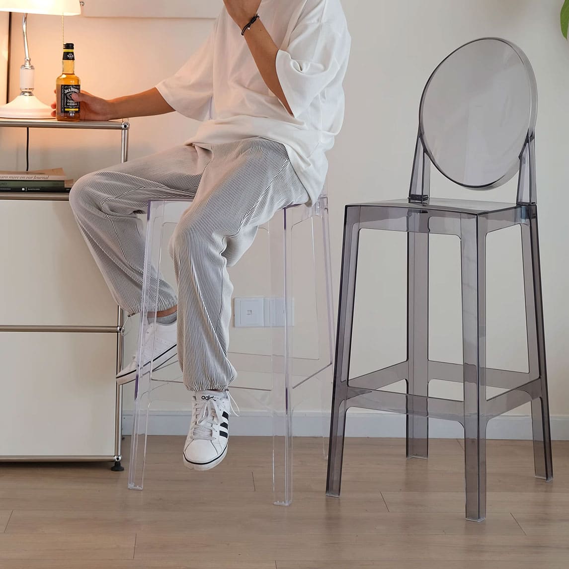 เก้าอี้สำหรับตกแต่งบ้าน – Invis Designed Bar Stool