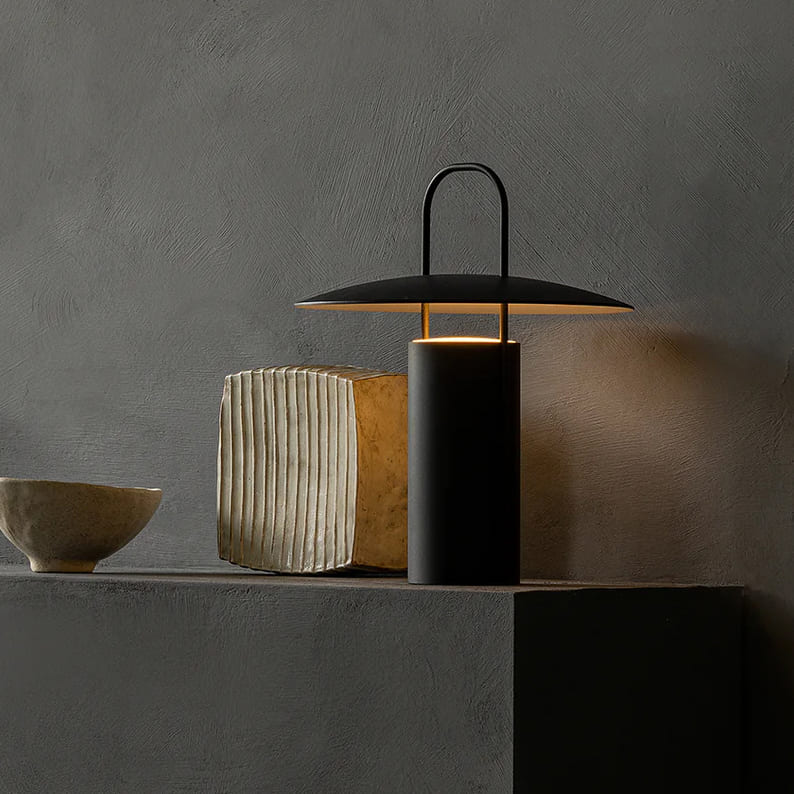 โคมไฟตั้งโต๊ะตกแต่งบ้าน – Decorating Charging Table Lamp