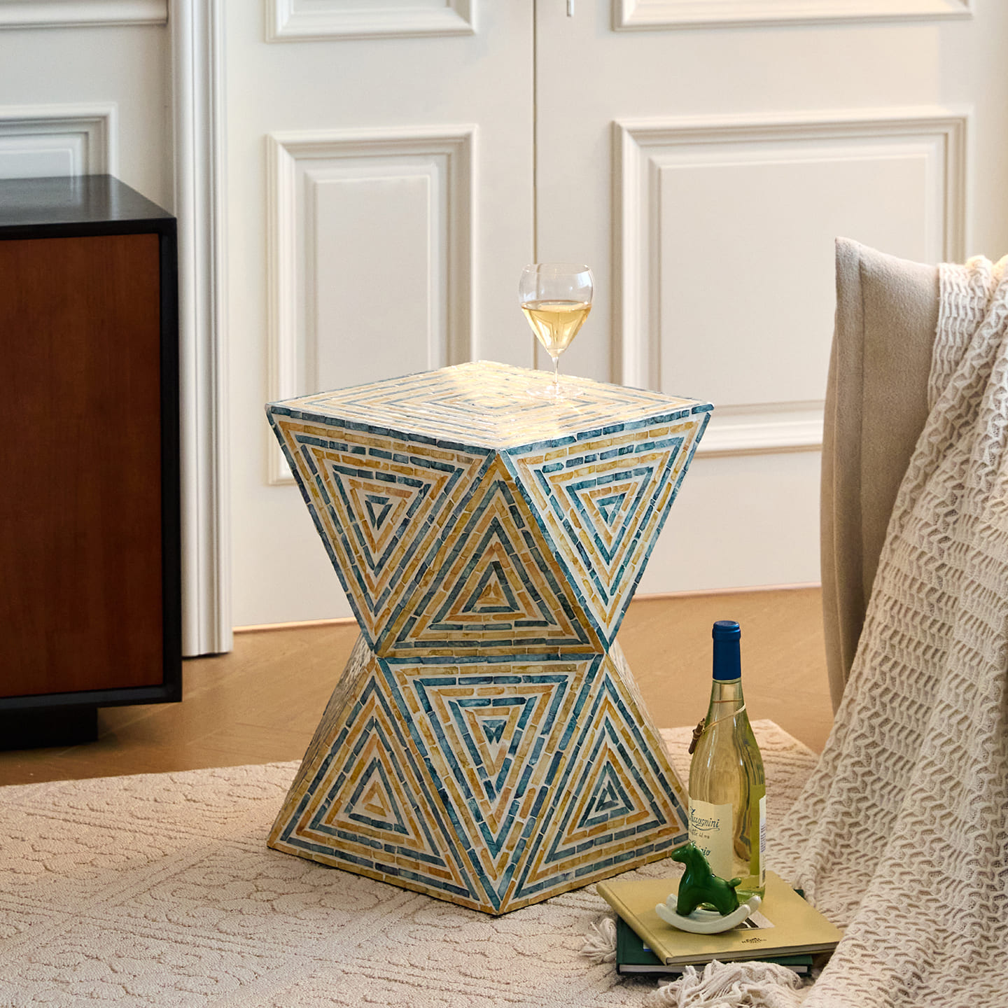โต๊ะข้างตกแต่งบ้าน – Mosaic Designed Decor Side Table K